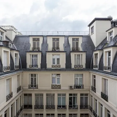 Elegant One Bedroom On Champs Elysees * Paris